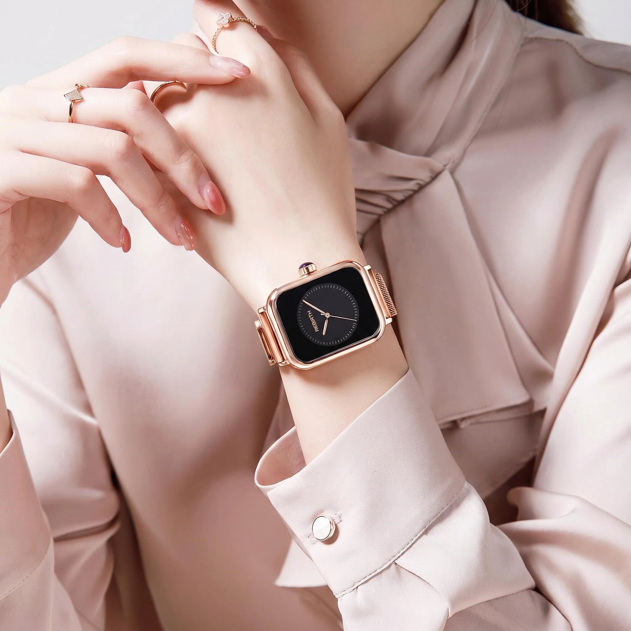 Montre carrée de luxe légère p - Luxury Watch Gold And Black avis et prix