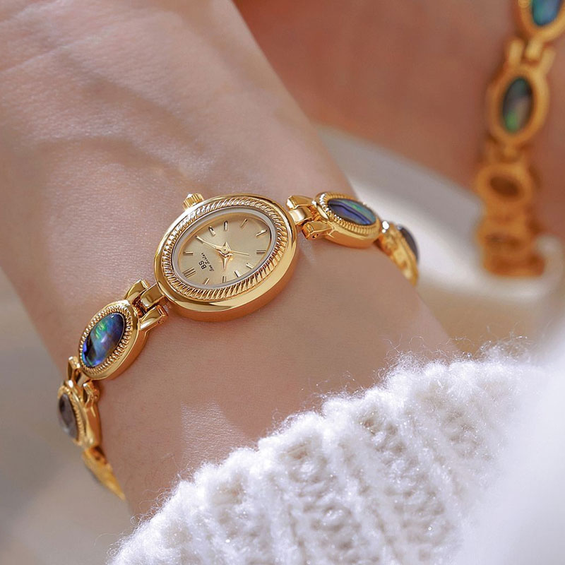 Montre classique à Quartz pour - Luxury Watch Gold And Black avis et prix