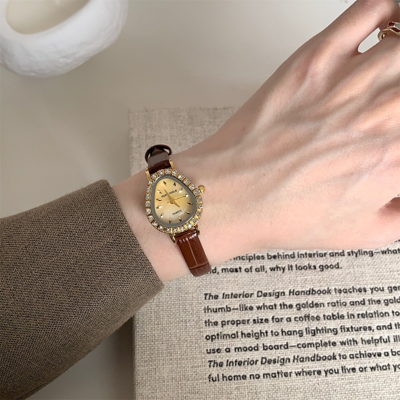 Montre à Quartz de luxe pour f - Luxury Watch Gold And Black avis et prix